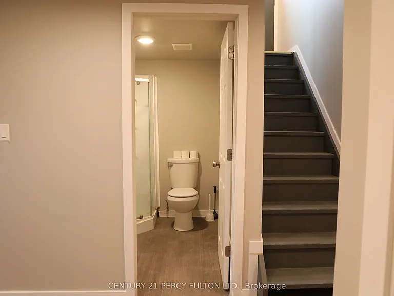 24 Flower St #BASEMENT — Photo 11