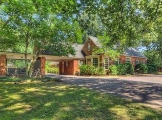 90 S Perkins Rd, Memphis, TN 38117