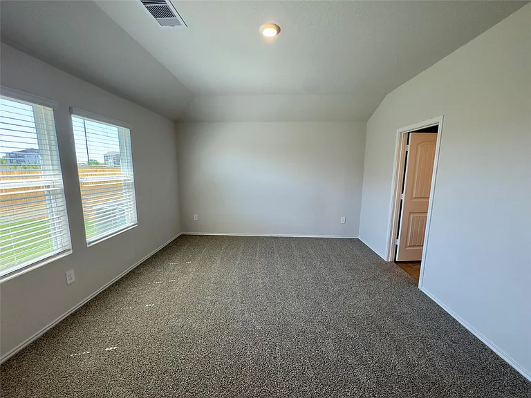1714 Windsor Blvd — Photo 14