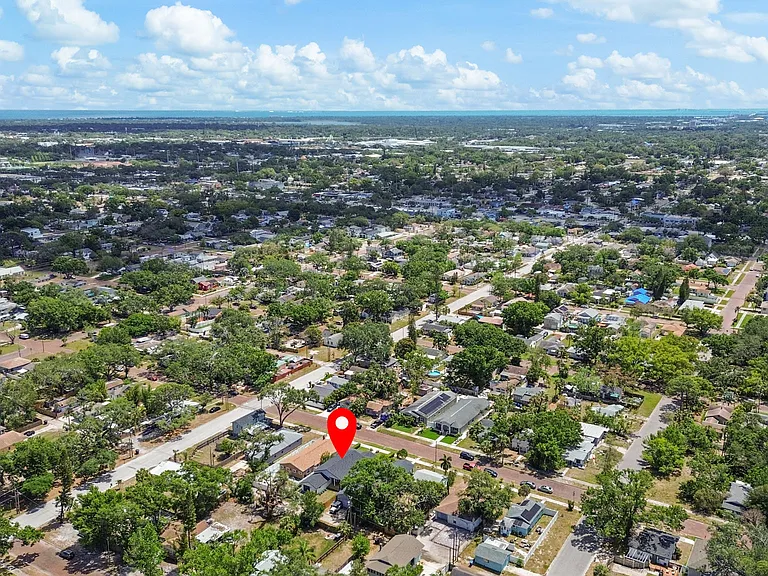 Location- beaches in background