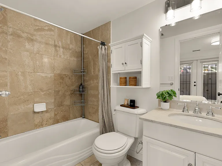 2432 Ontario Rd NW #1 — Photo 18