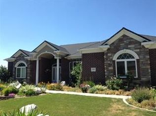 388 S Lofty Ln, North Salt Lake, UT 84054