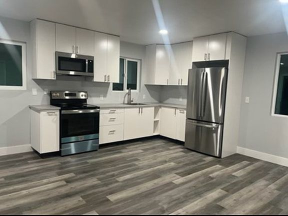 4th image of 2579 Sierra Vista Ct #2