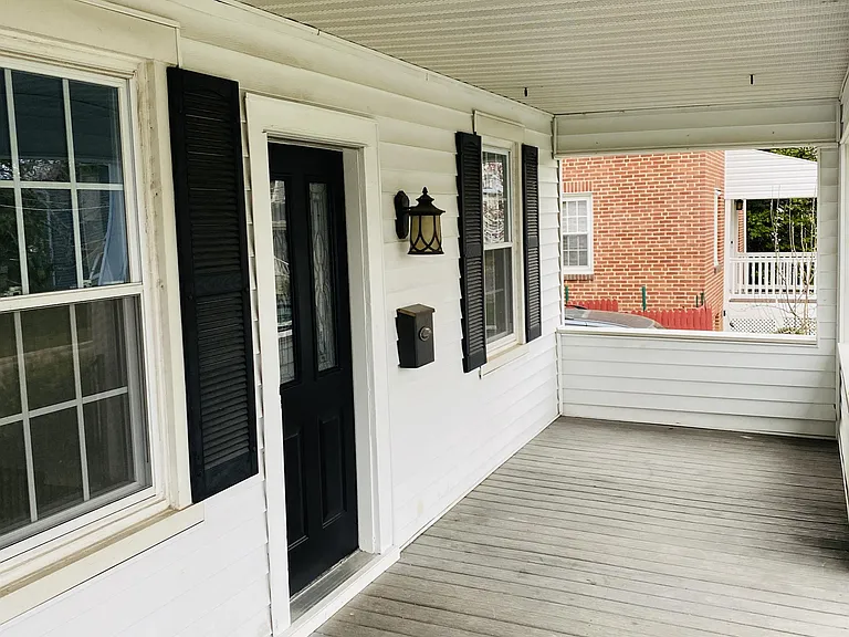 220 Brightside Ave — Photo 2