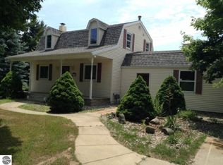 5061 W River Rd, Mount Pleasant, MI 48858