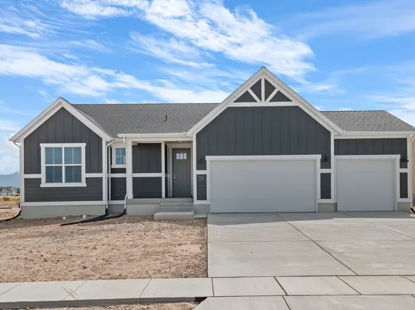 2254 N Hooded Crane Dr, Clinton, UT 84015