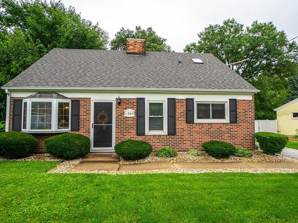 1st image of 1304 Fairlane Dr