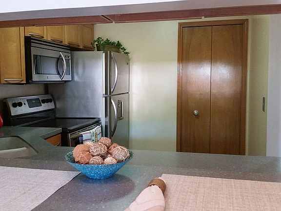 2nd image of 5550 Suncrest Ct