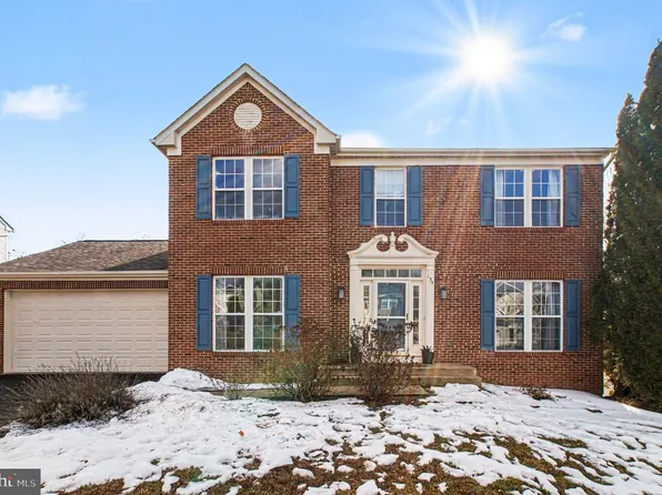 154 Basalt Dr, Fredericksburg, VA 22406