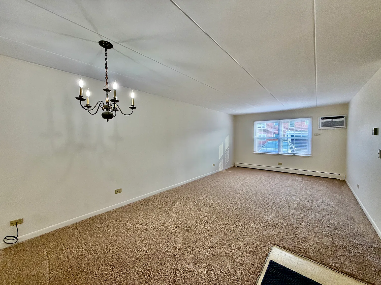 2 bed, 850 sqft, $1,695 — Photo 4