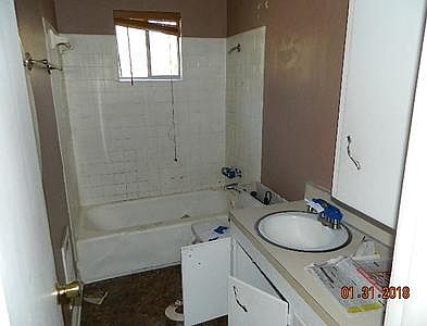 5th image of 502 Janet Ln