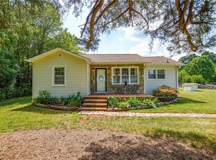 7709 Jackson School Rd, Browns Summit, NC 27214