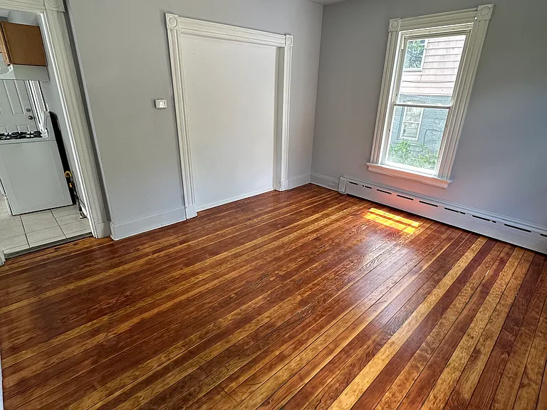 1225 Bank St #1 — Photo 11