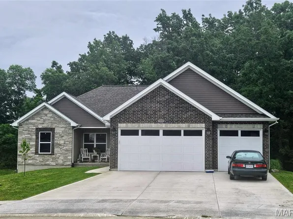 10715 Trenton Ln, Foristell, MO 63348