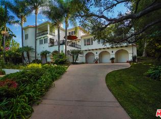 14285 Valley Vista Blvd, Sherman Oaks, CA 91423