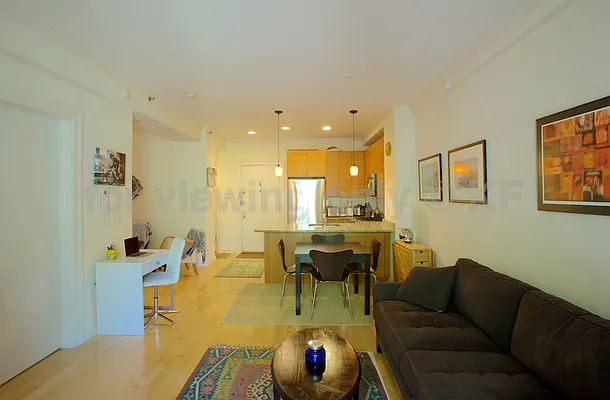 Rented by R New York | media 69