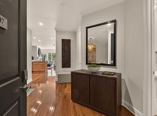 10511 Mission Rd UNIT 207, Leawood, KS 66206