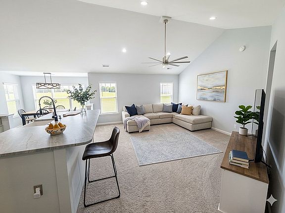 2nd image of 1117 Pine Ridge St