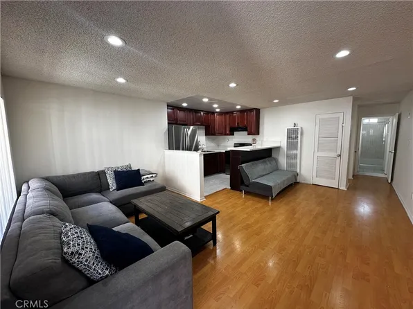 801 E Chestnut St APT 2, Glendale, CA 91205