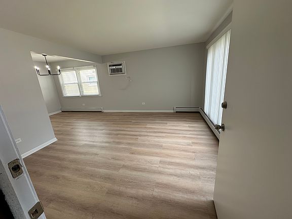 2nd image of 4520 Elm Ave APT 1