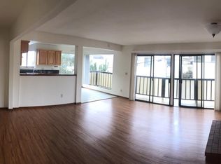 718 4th St, Hermosa Beach, CA 90254