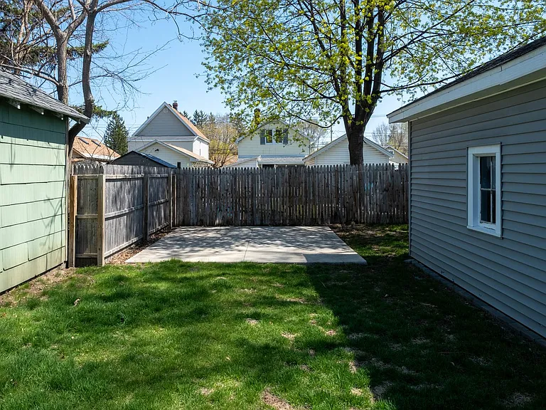 611 Cramer Ave — Photo 38