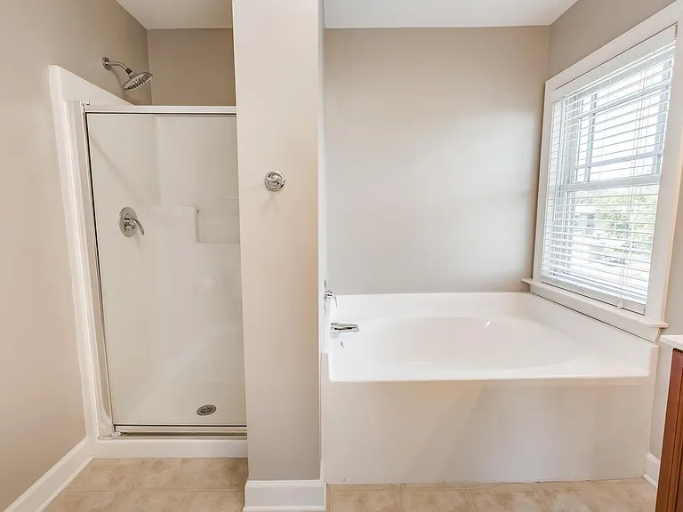3200 Long Blvd #2 — Photo 24