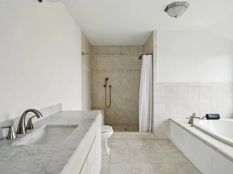 8 Hyler Dr — Photo 12