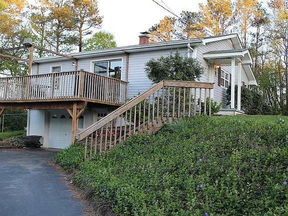 5th image of 110 Parker Dr NE