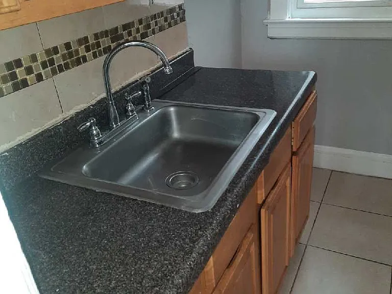 1086 Anna St #1 — Photo 2