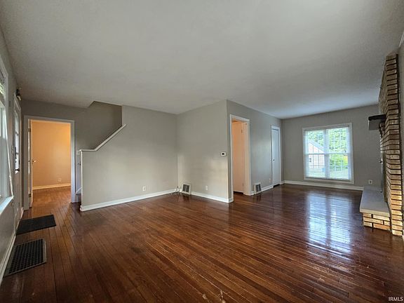 4th image of 2226 Hollywood Pl
