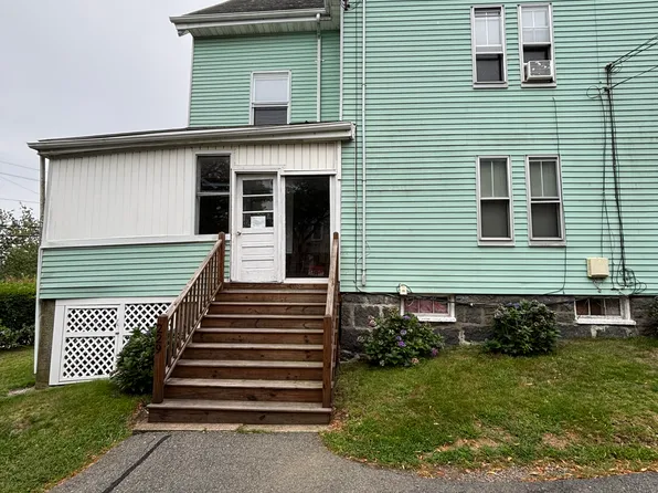 229 Castle Rd Floor 3, Nahant, MA 01908