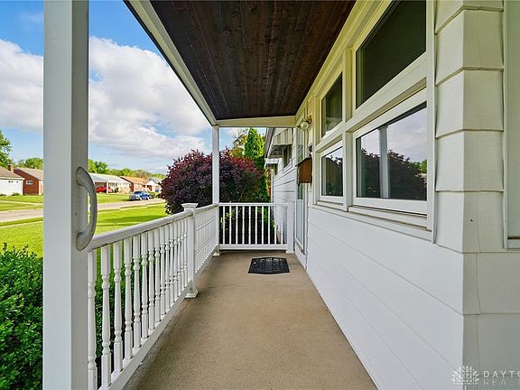 4th image of 900 Kingston Dr