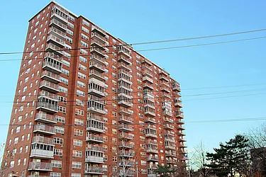 2475 West 16th Street in Gravesend