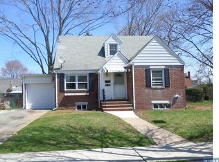 39 Elden Pl, Fair Lawn, NJ 07410