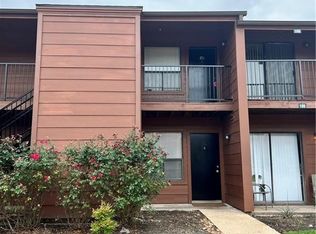 904 University Dr E #106, College Station, TX 77840