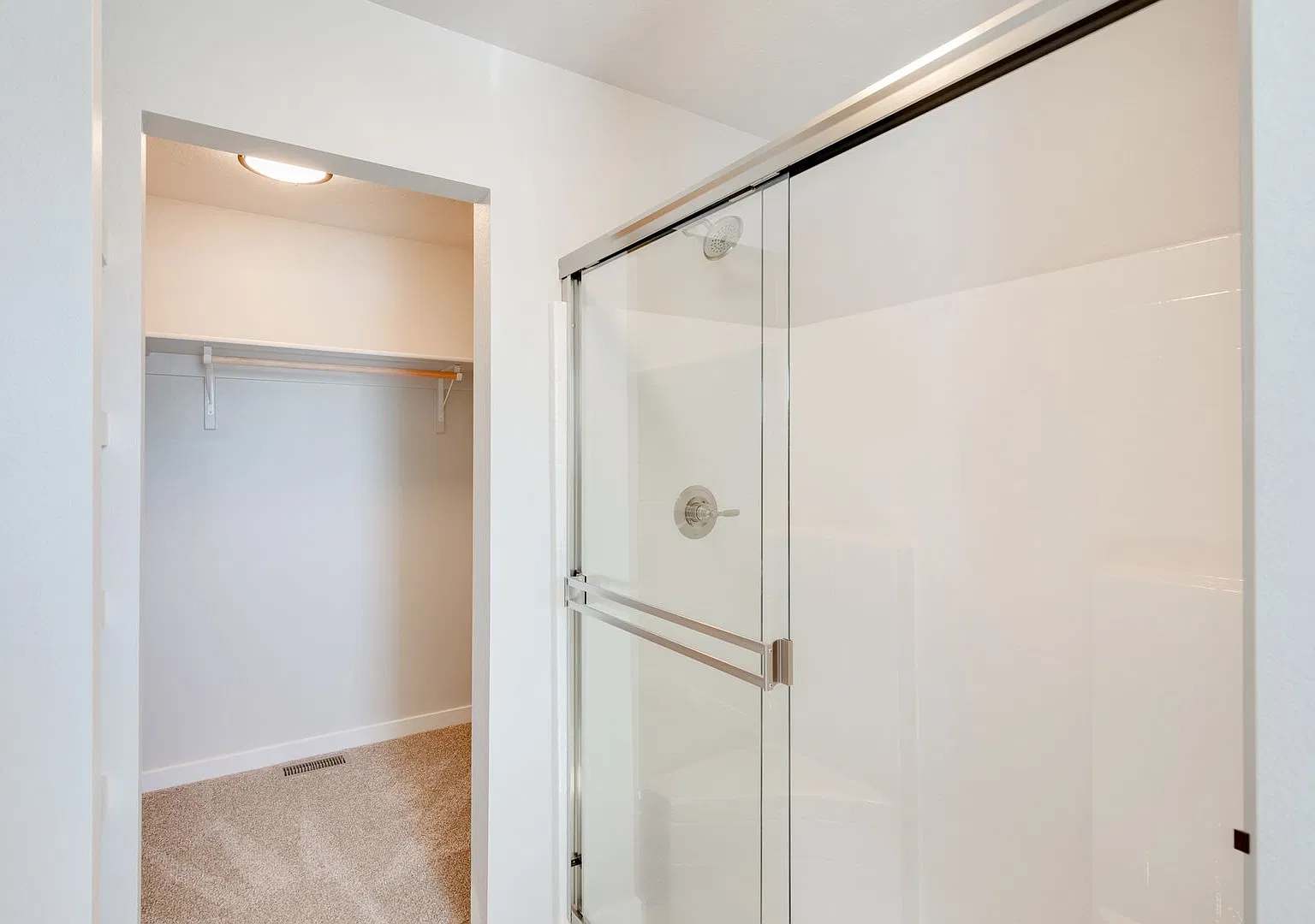 Fall into the Savings in this Brand New Townhome! — Photo 3