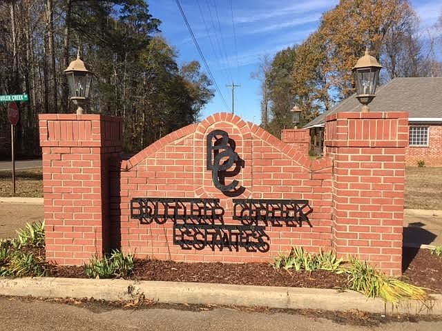 2nd image of 124 Butler Creek Dr