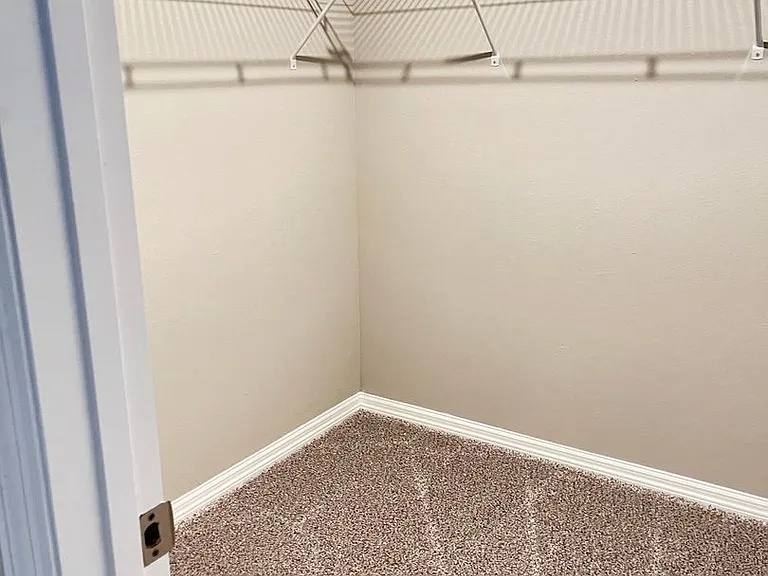437 Legacy Loop — Photo 11