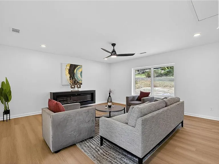 2967 Flat Shoals Rd — Photo 13