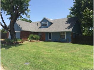 8091 Lariat Cir, Broken Arrow, OK 74014