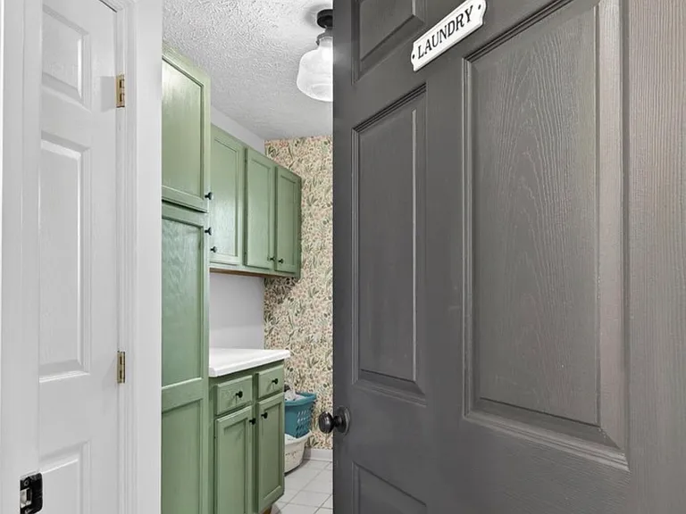 18459 John Ashley Dr — Photo 19