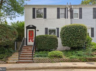202 Guthrie Ave, Alexandria, VA 22305