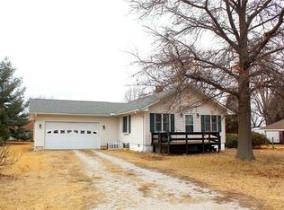 338 Greenview St, Wood River, IL 62095