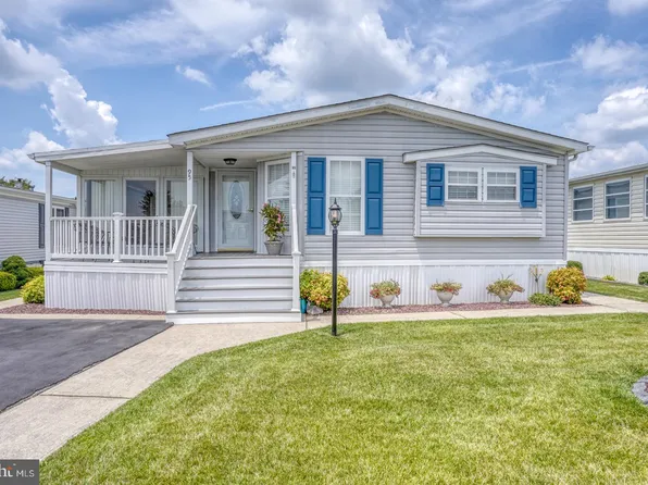 95 Joyce Dr, Wilmington, DE 19808