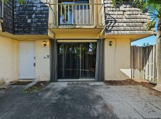 238 Woodland Rd, Palm Springs, FL 33461