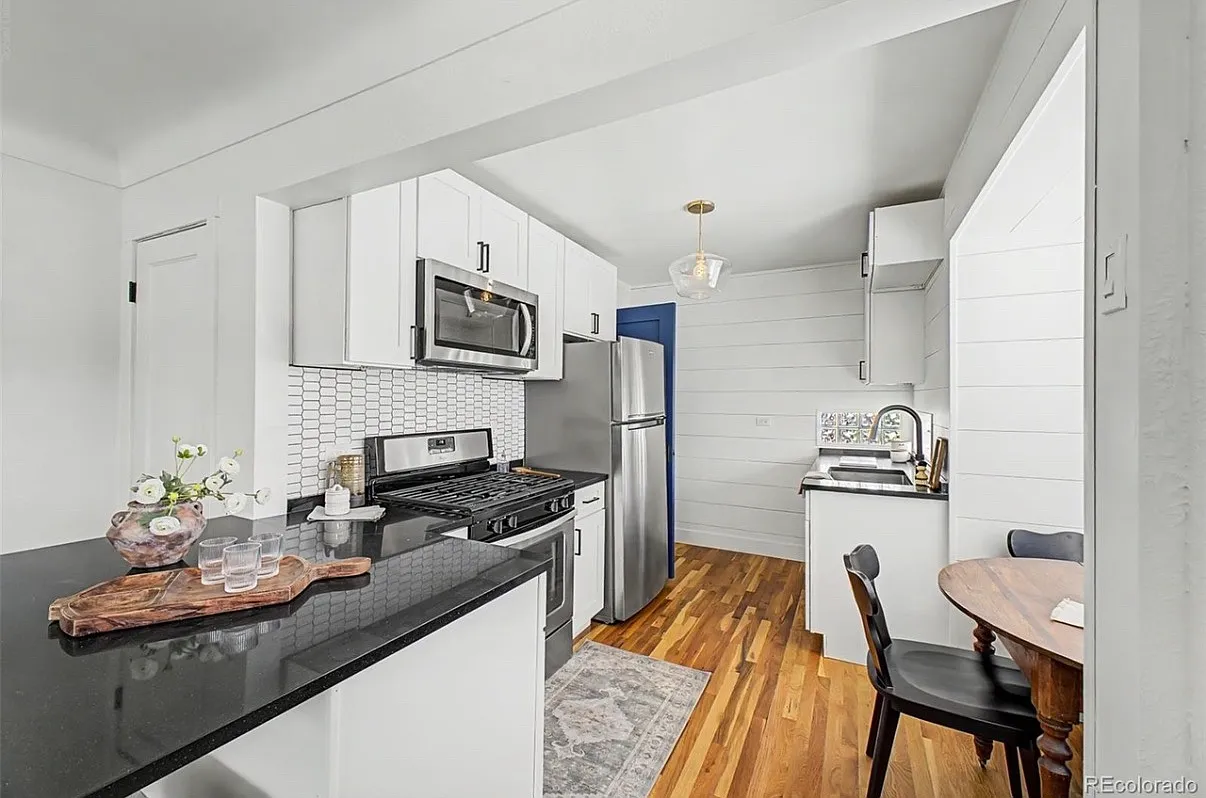 3 bed, 1456 sqft, $3,750 — Photo 4