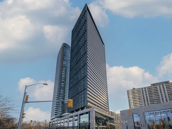 575 Bloor St E #704, Toronto, ON M4W 0B2