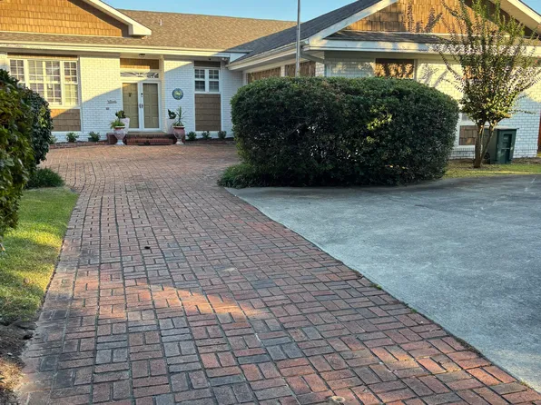 8120 Bald Eagle Lane, Wilmington, NC 28411