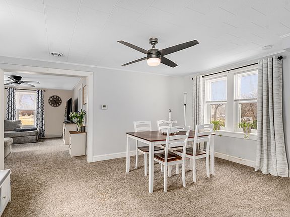 3rd image of 10928 3rd St